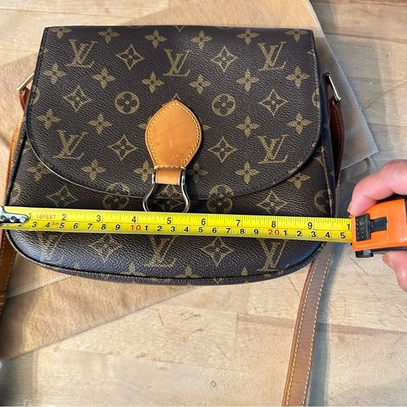 Louis Vuitton Monogram Saint Cloud GM Shoulder Bag - Picture 5 of 10